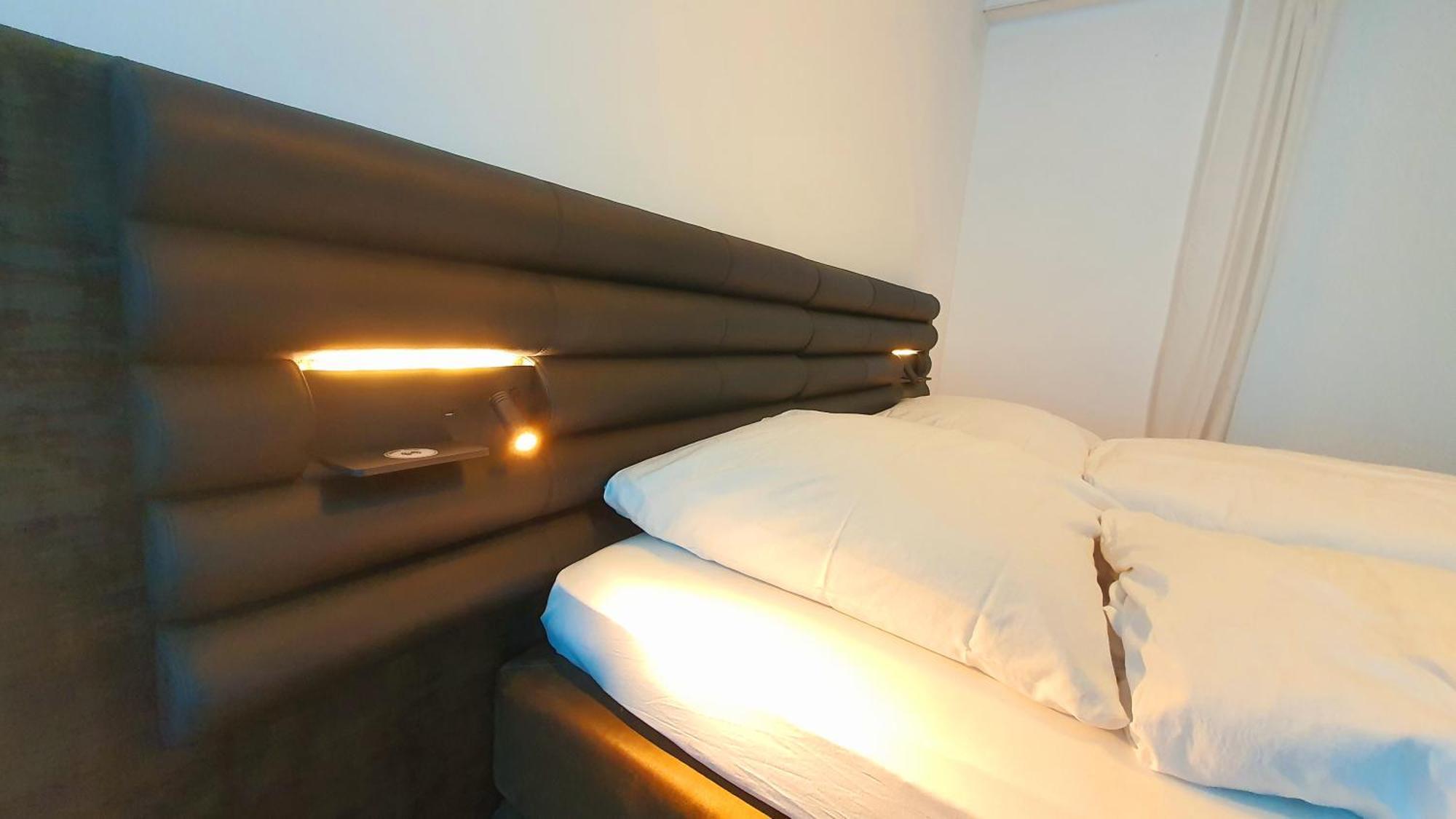Helles Zimmer Mit Kingsize-Bett Μάνχαιμ Εξωτερικό φωτογραφία